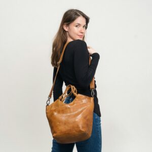 Structured leather tote bag